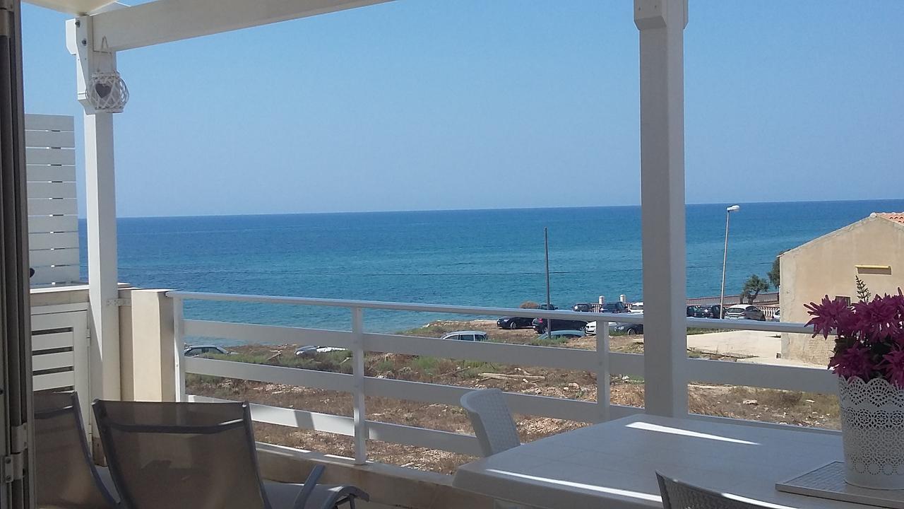 Вілла Vista Mare Tra I Luoghi Di Montalbano Пунта-Секка Екстер'єр фото