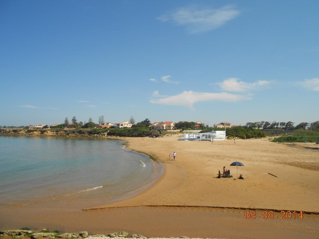 Вілла Vista Mare Tra I Luoghi Di Montalbano Пунта-Секка Екстер'єр фото