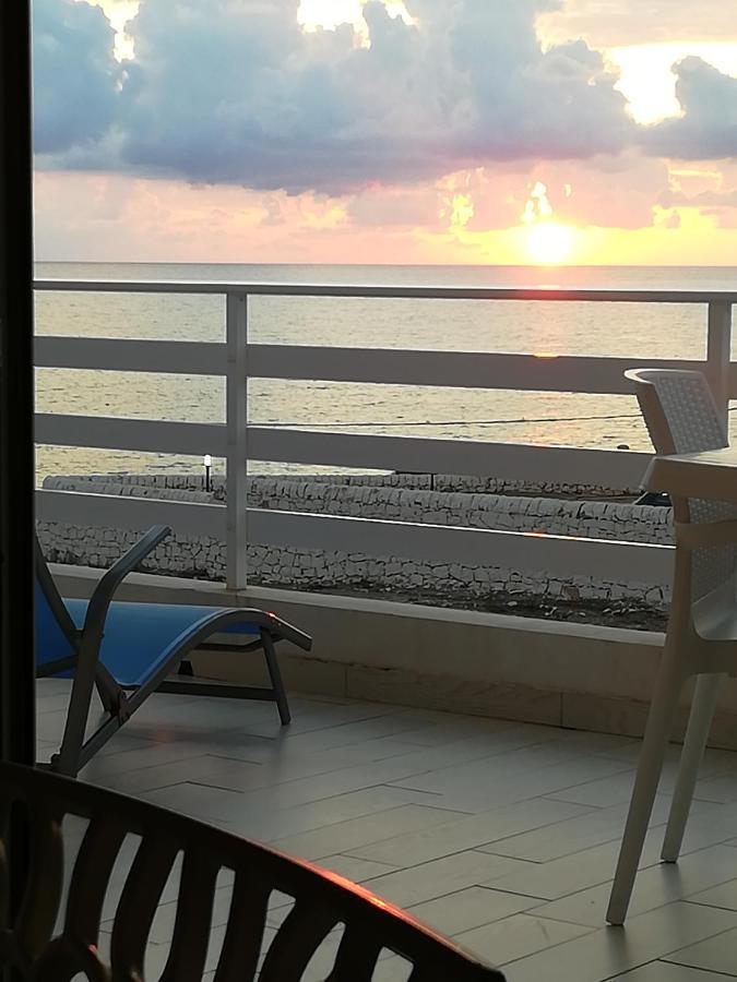 Вілла Vista Mare Tra I Luoghi Di Montalbano Пунта-Секка Екстер'єр фото